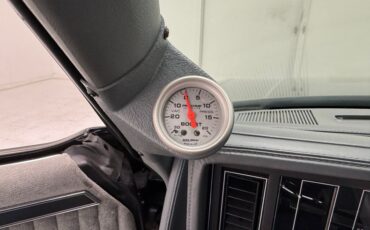 Buick-Regal-1987-Black-Gray-39