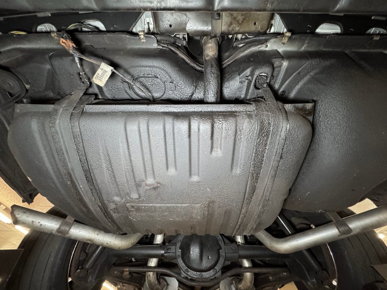 Buick-Regal-1987-Black-Gray-46