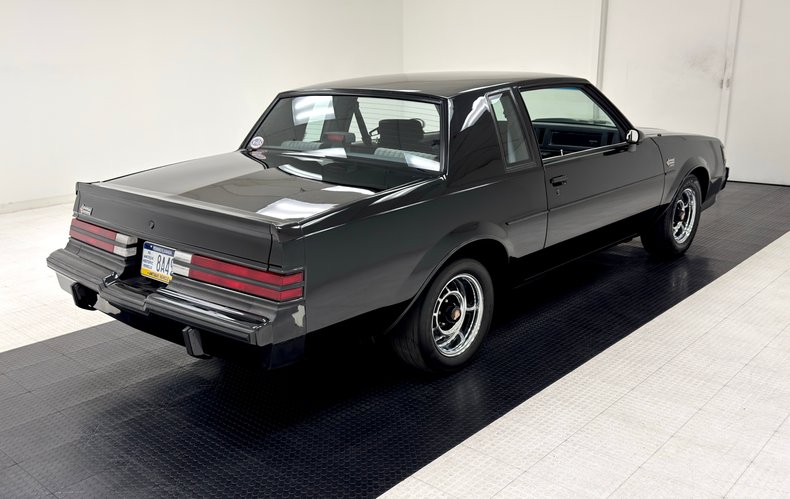 Buick-Regal-1987-Black-Gray-9