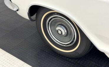 Buick-Riviera-1963-White-Red-11