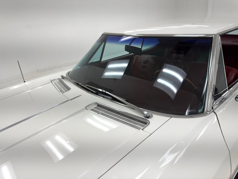 Buick-Riviera-1963-White-Red-12