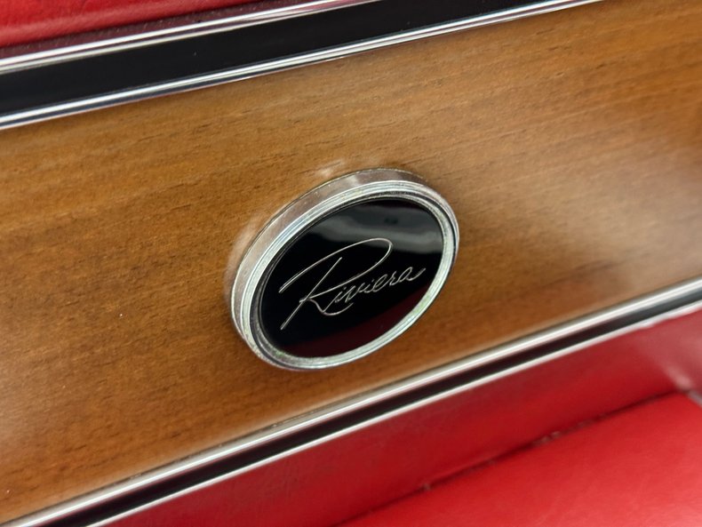 Buick-Riviera-1963-White-Red-33