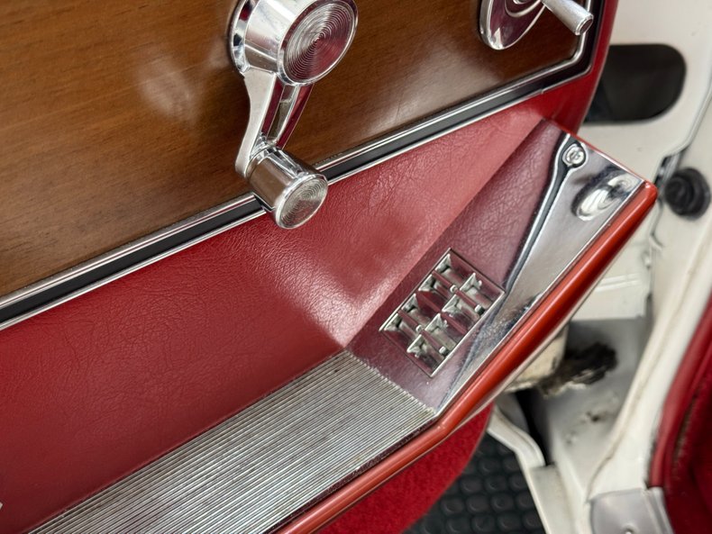 Buick-Riviera-1963-White-Red-34