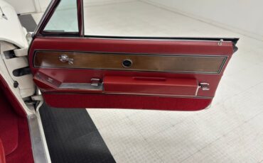 Buick-Riviera-1963-White-Red-35