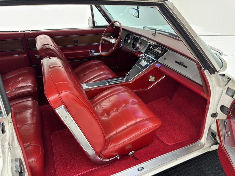 Buick-Riviera-1963-White-Red-38