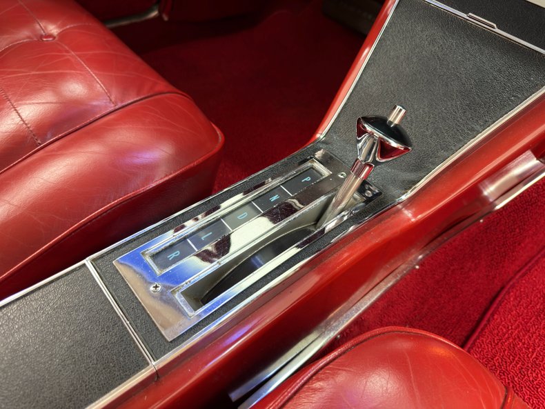 Buick-Riviera-1963-White-Red-45