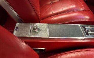 Buick-Riviera-1963-White-Red-46