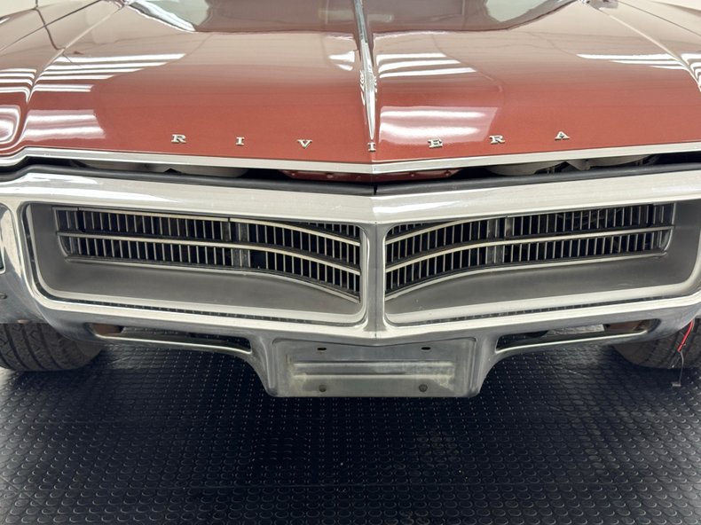 Buick-Riviera-1969-Copper-Mist-Black-12