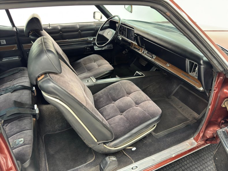 Buick-Riviera-1969-Copper-Mist-Black-25