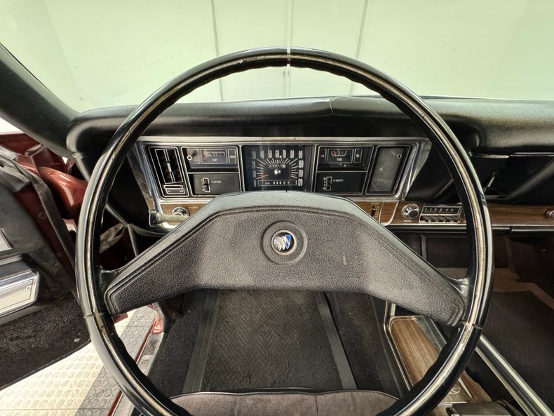 Buick-Riviera-1969-Copper-Mist-Black-27