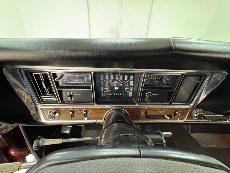 Buick-Riviera-1969-Copper-Mist-Black-28