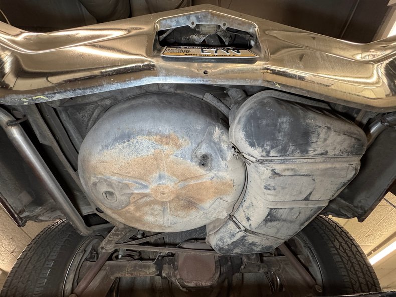 Buick-Riviera-1969-Copper-Mist-Black-36