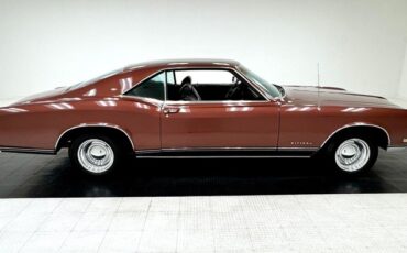 Buick-Riviera-1969-Copper-Mist-Black-4