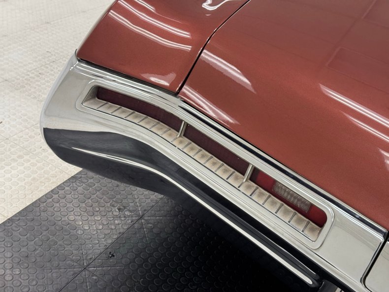 Buick-Riviera-1969-Copper-Mist-Black-44