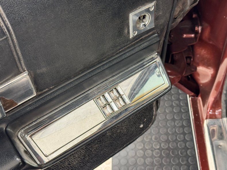 Buick-Riviera-1969-Copper-Mist-Black-48