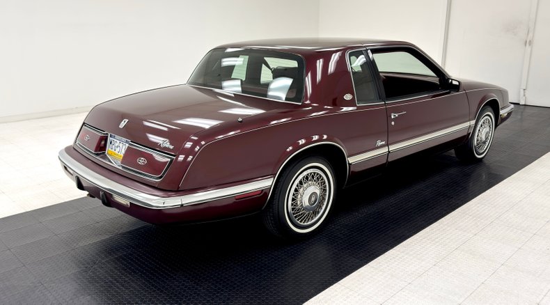 Buick-Riviera-1992-Claret-Red-Red-11