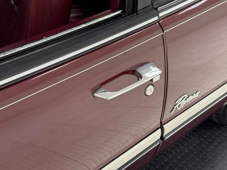 Buick-Riviera-1992-Claret-Red-Red-18