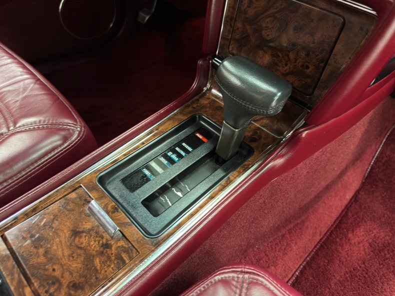 Buick-Riviera-1992-Claret-Red-Red-3