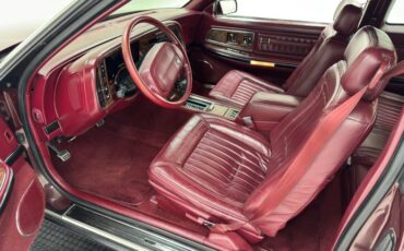 Buick-Riviera-1992-Claret-Red-Red-36