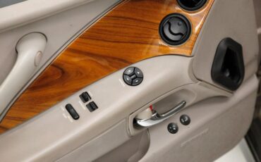 Buick-Riviera-1995-Platinum-Beige-Metal-Beige-14