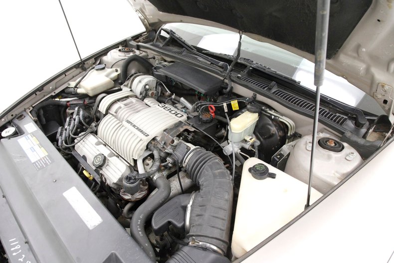 Buick-Riviera-1995-Platinum-Beige-Metal-Beige-21