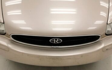 Buick-Riviera-1995-Platinum-Beige-Metal-Beige-23