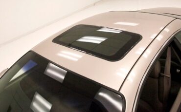 Buick-Riviera-1995-Platinum-Beige-Metal-Beige-29