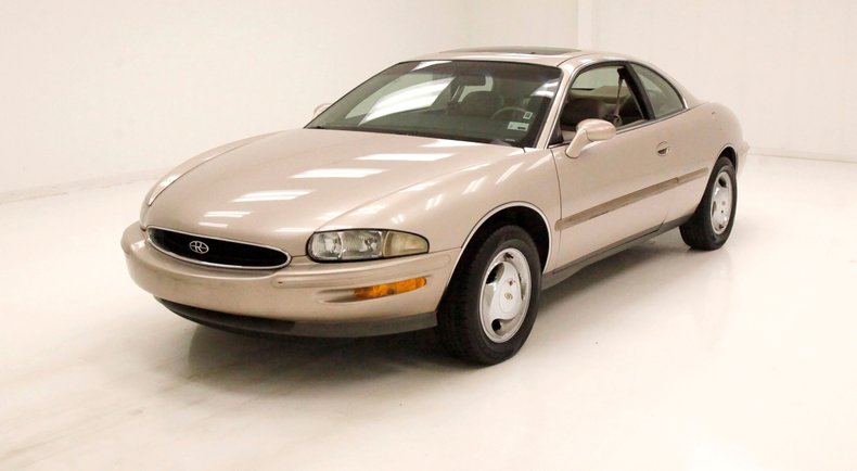 Buick-Riviera-1995-Platinum-Beige-Metal-Beige-44