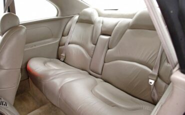 Buick-Riviera-1995-Platinum-Beige-Metal-Beige-46