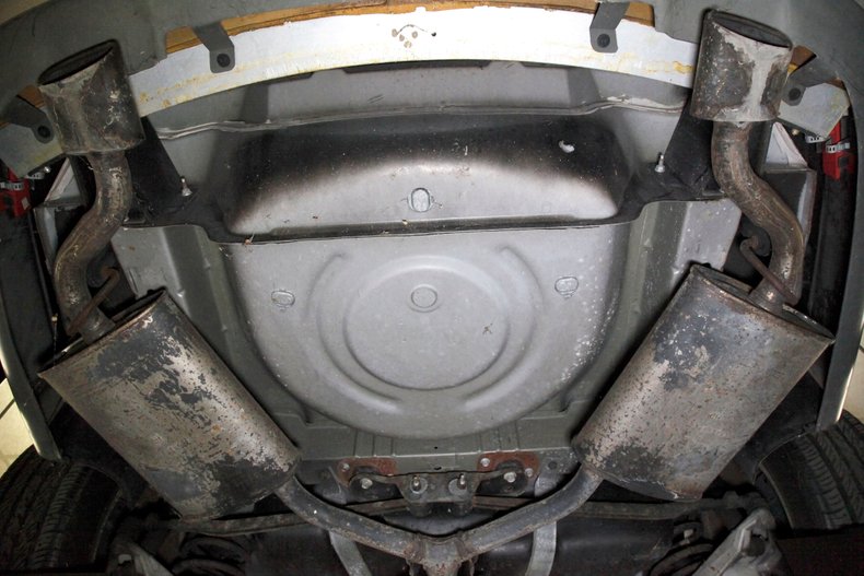 Buick-Riviera-1995-Platinum-Beige-Metal-Beige-49