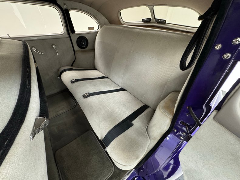 Buick-Roadmaster-1937-Purple-Gray-43