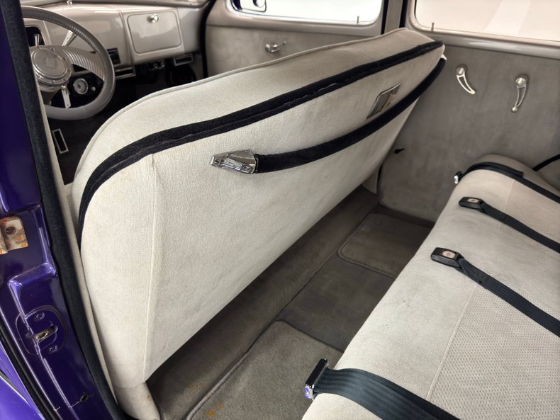 Buick-Roadmaster-1937-Purple-Gray-44