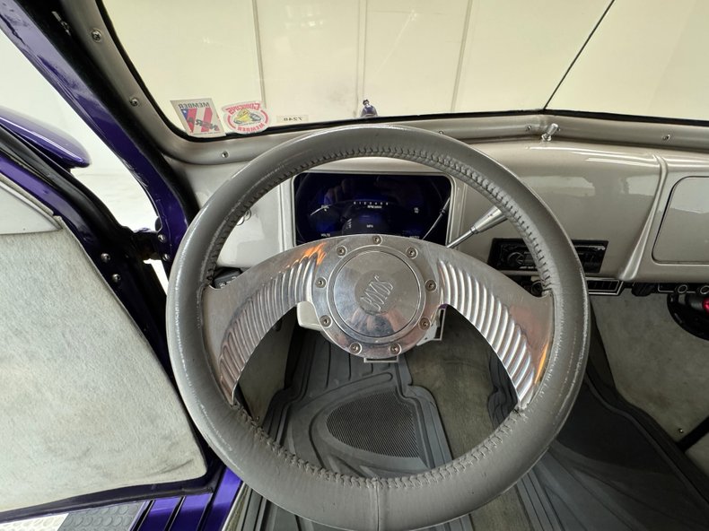 Buick-Roadmaster-1937-Purple-Gray-46