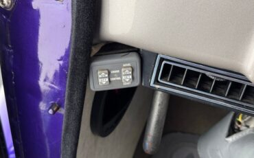 Buick-Roadmaster-1937-Purple-Gray-49