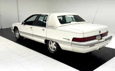 Buick-Roadmaster-1993-Summit-White-Dark-Blue-1