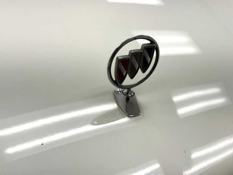 Buick-Roadmaster-1993-Summit-White-Dark-Blue-13