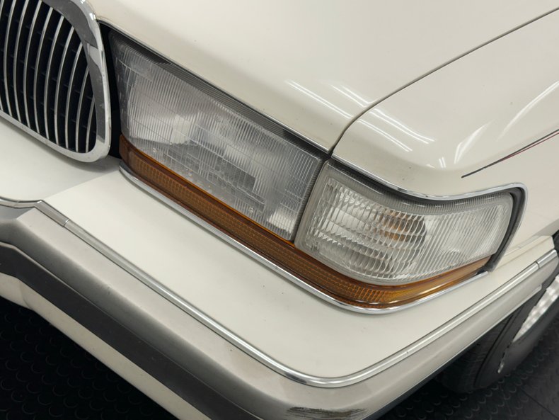 Buick-Roadmaster-1993-Summit-White-Dark-Blue-14