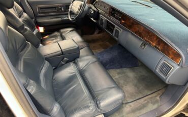 Buick-Roadmaster-1993-Summit-White-Dark-Blue-39