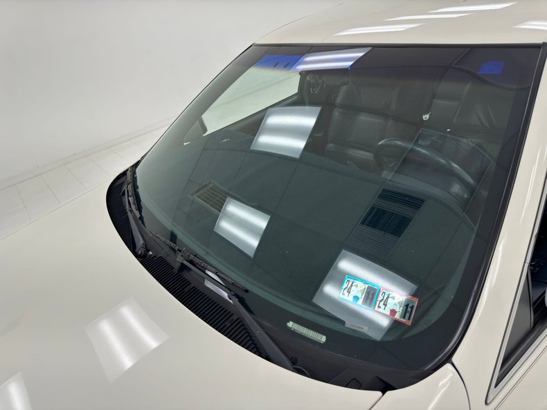 Buick-Roadmaster-1993-Summit-White-Dark-Blue-44