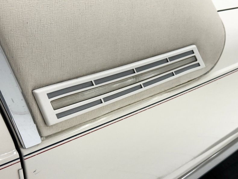 Buick-Roadmaster-1993-Summit-White-Dark-Blue-45