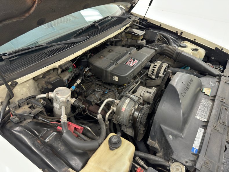 Buick-Roadmaster-1993-Summit-White-Dark-Blue-9