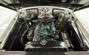 Buick-Series-40-1955-Dover-White-Gray-12