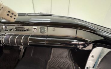 Buick-Series-40-1955-Dover-White-Gray-42