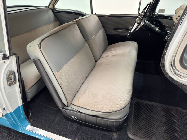 Buick-Series-40-1955-Dover-White-Gray-49