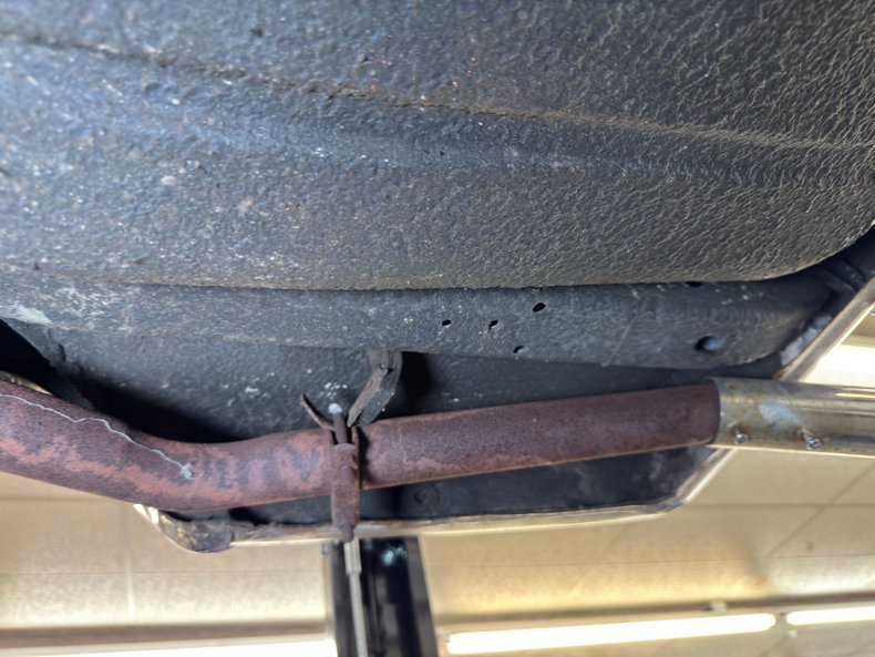 Buick-Skylark-1962-Silver-Cloud-Red-49