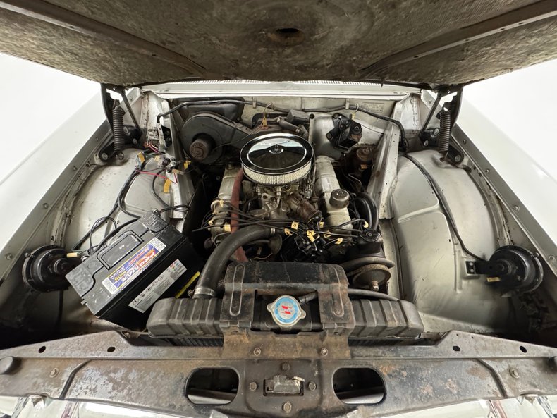 Buick-Skylark-1962-Silver-Cloud-Red-5