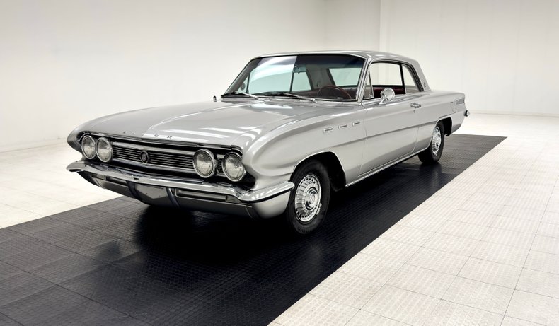 Buick-Skylark-1962-Silver-Cloud-Red-9