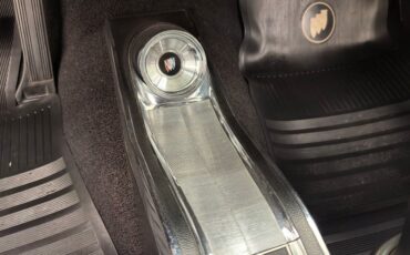 Buick-Skylark-1966-Silver-Mist-Black-10