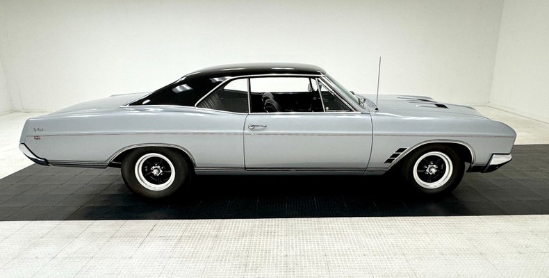 Buick-Skylark-1966-Silver-Mist-Black-14
