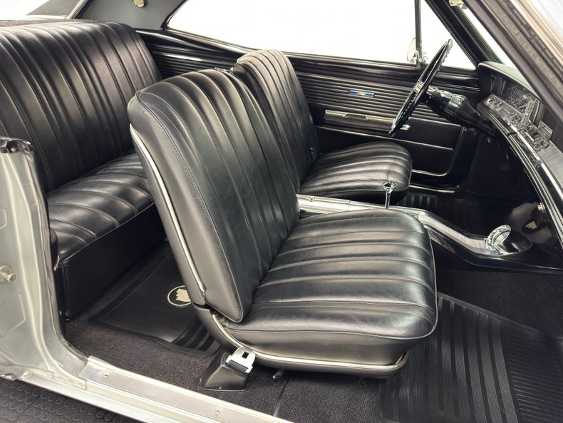 Buick-Skylark-1966-Silver-Mist-Black-43